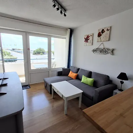 Charmant T2 Avec Balcon, Parking, A Deux Pas De La Plage Et De La Thalasso - - Fr-1-706-28 *